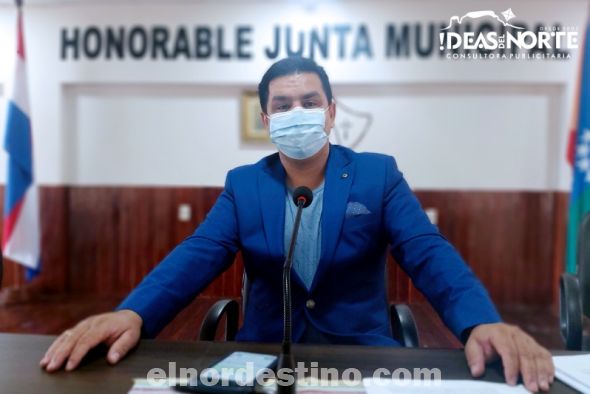 Desde que comenzó a trabajar en la Junta Municipal de Pedro Juan Caballero, Éver Salinas es uno de los concejales que más participó en el sentido de acompañar los trabajos que se realizaron para la comunidad del municipio. (Foto: Diego Lozano para Ideas del Norte Consultora Publicitaria).