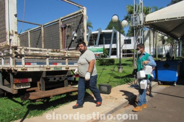 La campaña tiene como objetivo orientar y concientizar a la población en relación al descarte correcto de estos residuos, considerando los riesgos al medio ambiente y a la Salud. (Foto: Asesoría de Comunicación de la Municipalidad de Ponta Porã).
