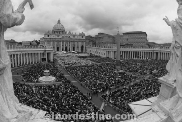 Vaticano: revelan más datos de la reforma que Francisco impulsa en el banco de la Iglesia