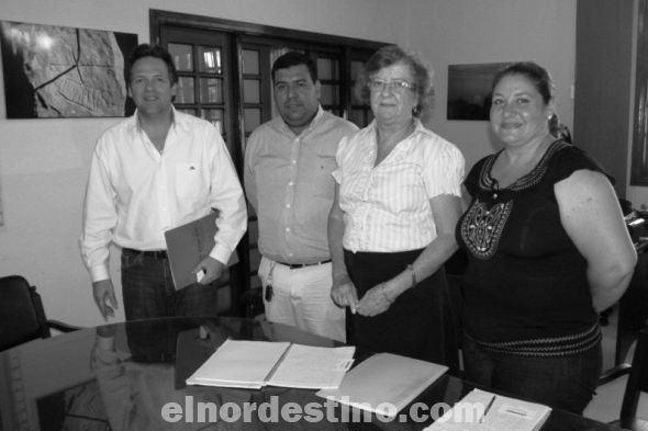 Gobernador de Amambay se reúne con representantes de la SENAVITAT para tratar la problemática habitacional