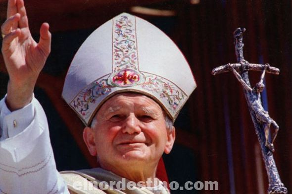 Una mujer no había cumplido 50 años cuando le diagnosticaron que iba a morir pero un milagro de Juan Pablo II la salvó