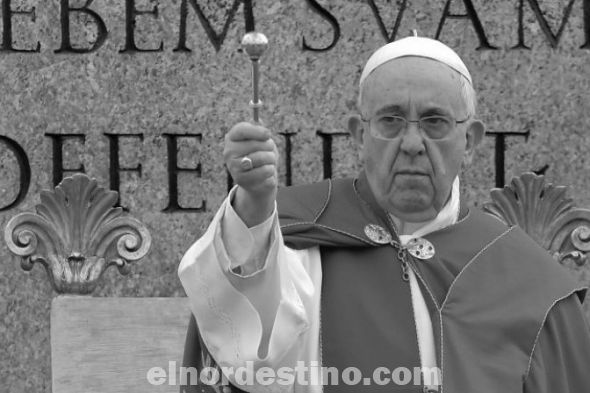 El papa Francisco encabezó la Misa de Ramos en el Vaticano y dio inicio a la Semana Santa