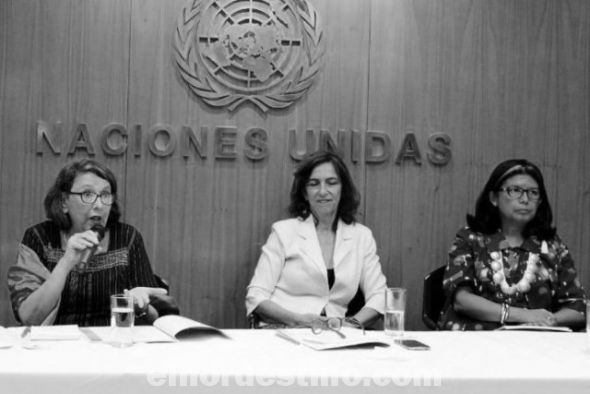 Paraguay buscará incluir más mujeres en política con una ley de paridad que se presentará en el Congreso 