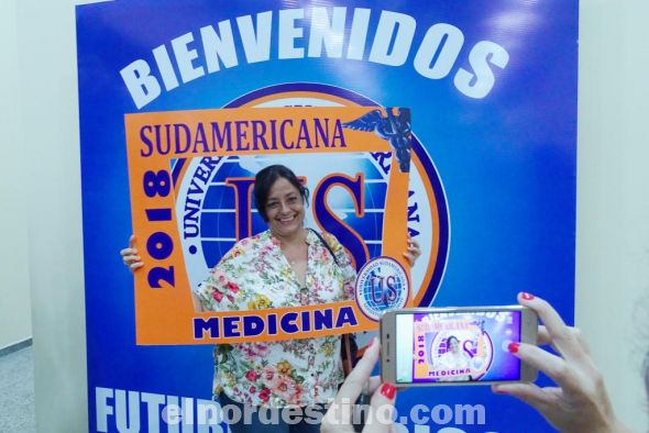 Universidad Sudamericana filial Pedro Juan Caballero recibe a sus nuevos alumnos de la Carrera de Medicina