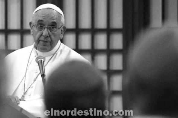 El Papa Francisco advierte a sacerdotes sobre las personas que ingresan a la Iglesia Católica