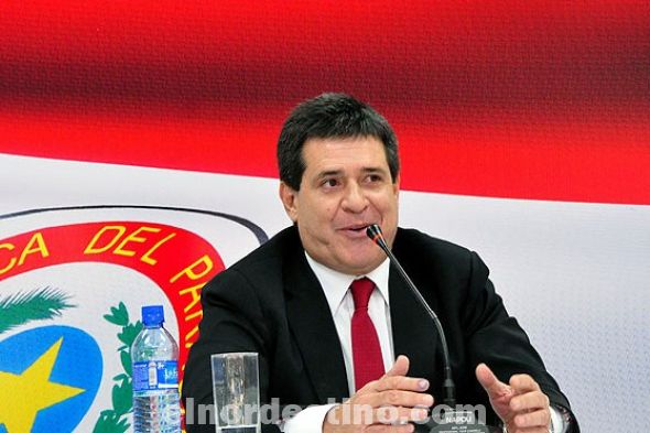 Horacio Cartes promete donar su salario de presidente a favor de niños en situación de calle y enfermos terminales