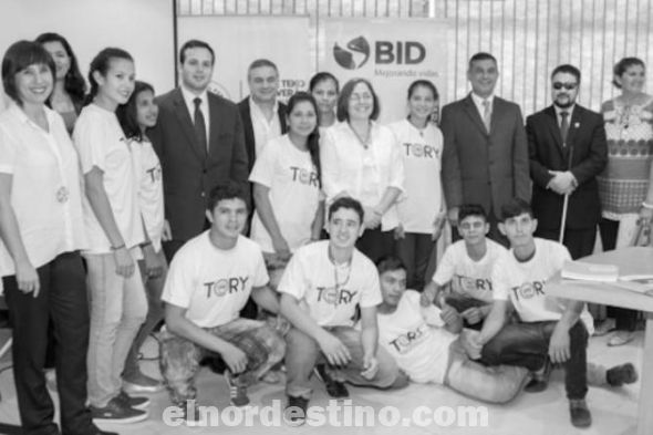 Jóvenes de Loreto y Belén beneficiados con modelo “Tory” promovido por la Secretaría de Acción Social
