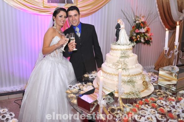 Enlace Matrimonial de Katia Ruíz y José Araujo en el Salón de Eventos del Club Social Amambay
